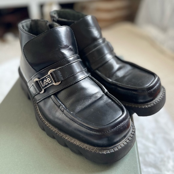 Vintage Lee black leather ankle boots size 40 uk 6.5 alternative fashion - Picture 2 of 9